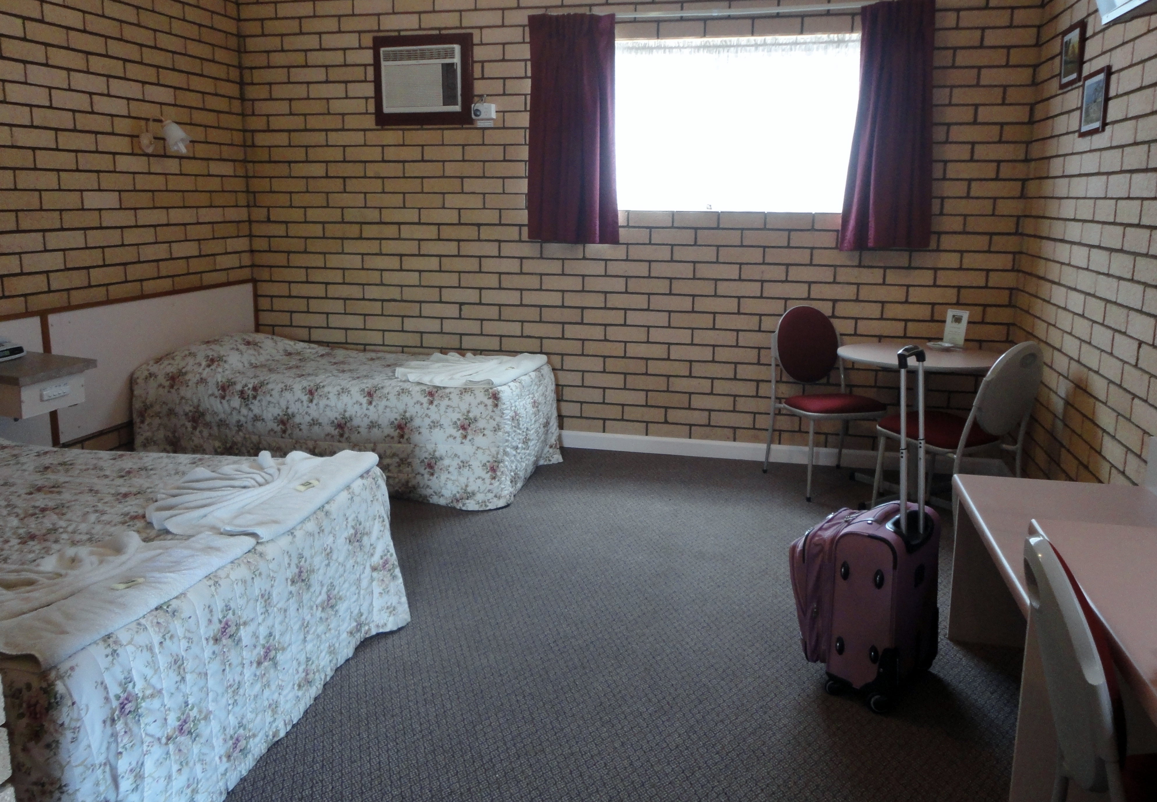 THE COUNTRY MANOR MOTOR INN - Hotel Reviews (Nyngan, Australia)