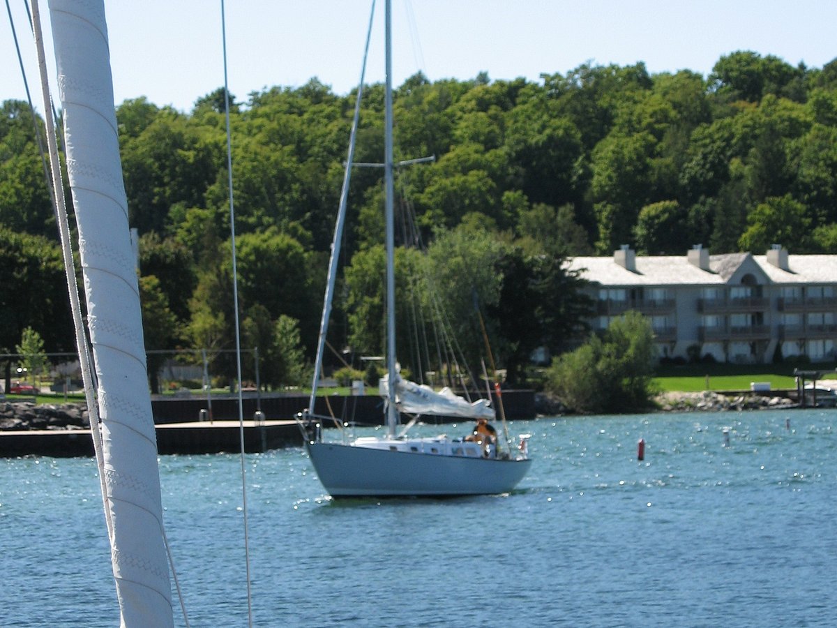 sailboat tours sister bay wi