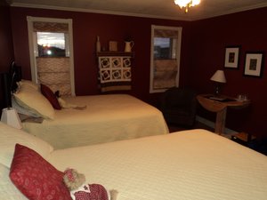 Room & Suite