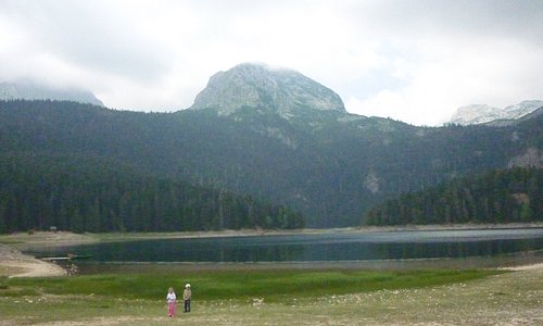 Crno (Black) lake