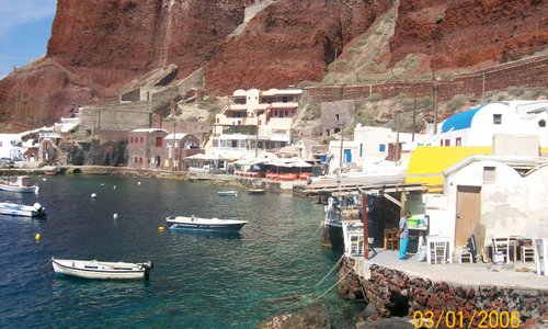 Amoudi Bay