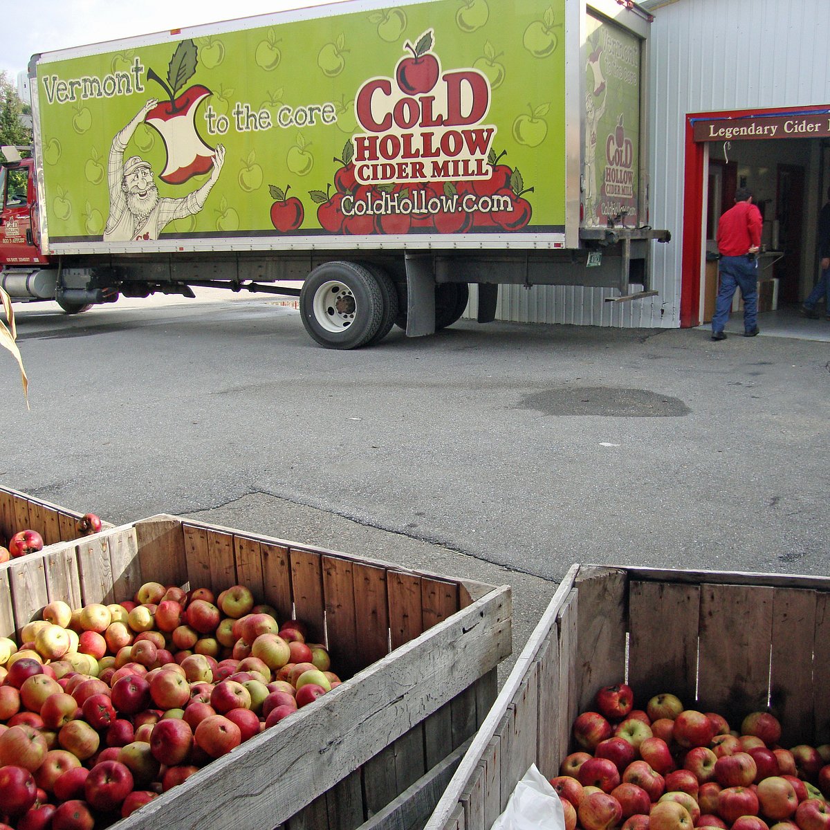 VT FANCY MACS BY THE DOZEN – Cold Hollow Cider Mill