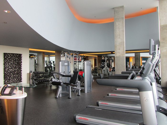 Montreal Airport Marriott In-Terminal Hotel Gym Pictures & Reviews -  Tripadvisor