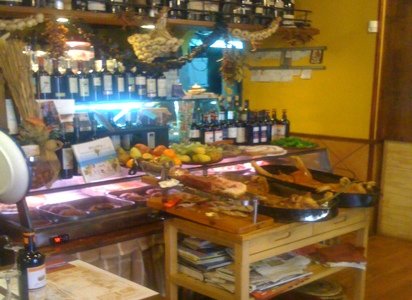 wines and suckling pig
