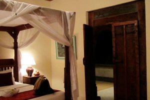 Room & Suite