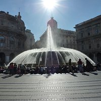 La Fontana al centro di Piazza de Ferrari