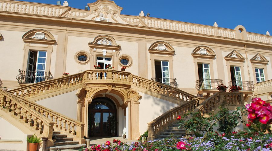 The Baroque façade