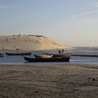 Por do Sol, going up to the sand dune