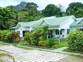 Bungalows & Gardens