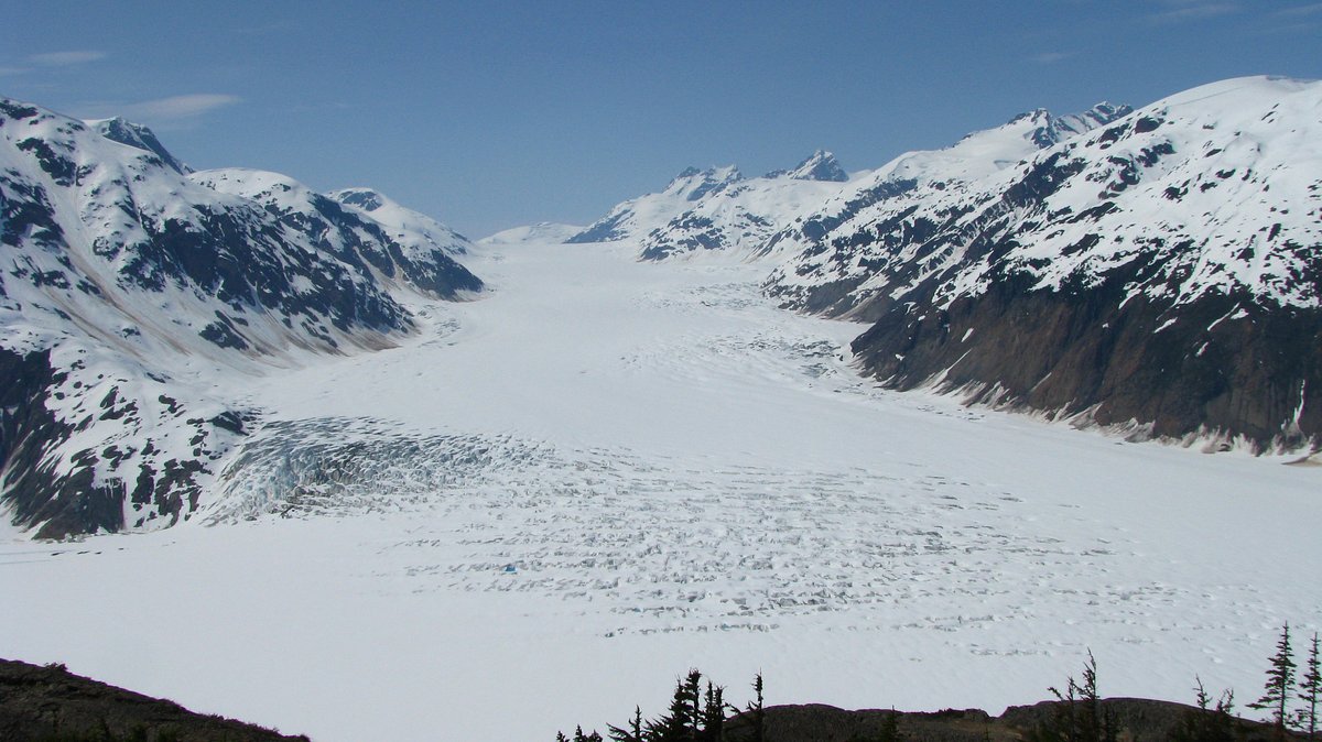 Der Salmon Glacier ?w=1200&h= 1&s=1