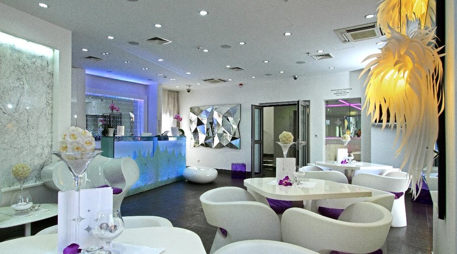 Lobby 1