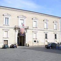 Facciata sul Piazza L.V.Pudente