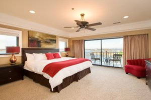 Room & Suite