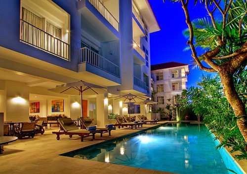 Sunset Residence Condotel, hotel di Kuta