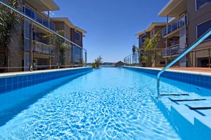 Pool & Beach