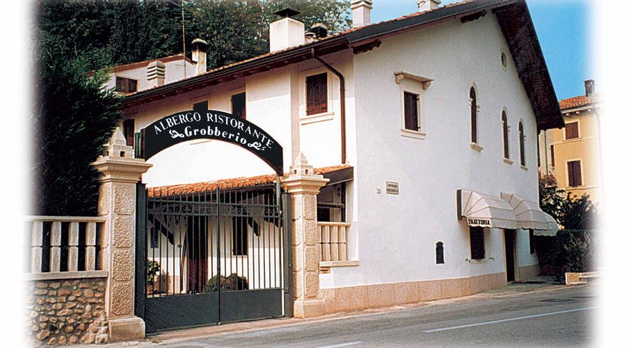 L'HOTEL