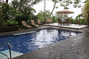 Piscina y playa
