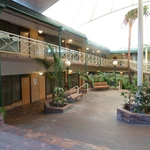 Mayfair Plaza Motel