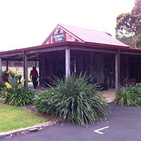 Mongrel Creek Wine Tasting Room