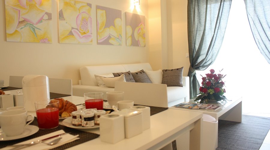Sala colazione-tv-lettura