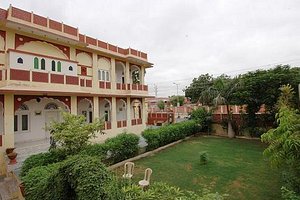 Hotel Kishan Palace in Bikaner, image may contain: Villa, Hotel, Neighborhood, Resort