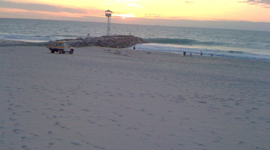 City Beach sunset - groyne and tower