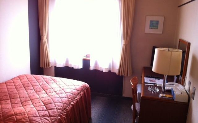こじんまりしているが清潔な室内