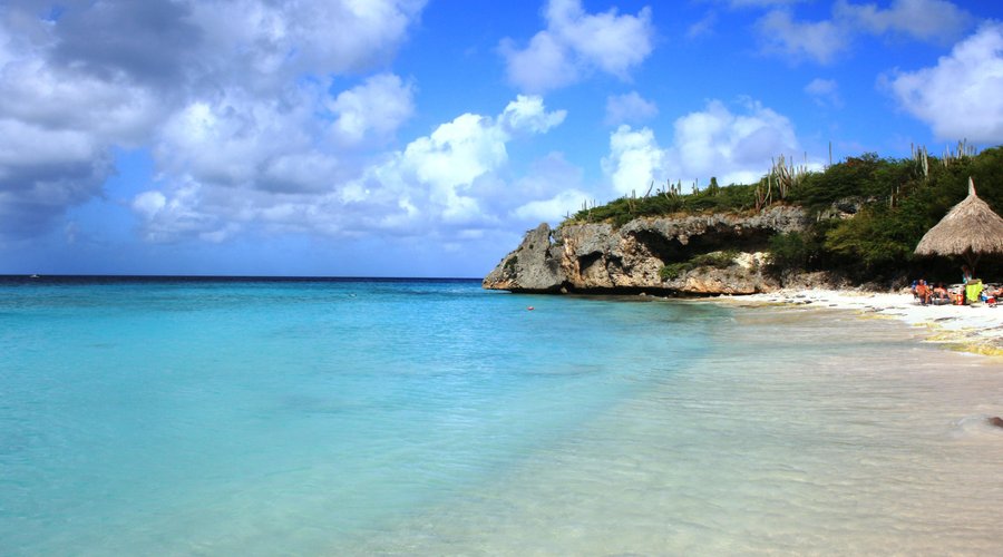 Cas abou beach