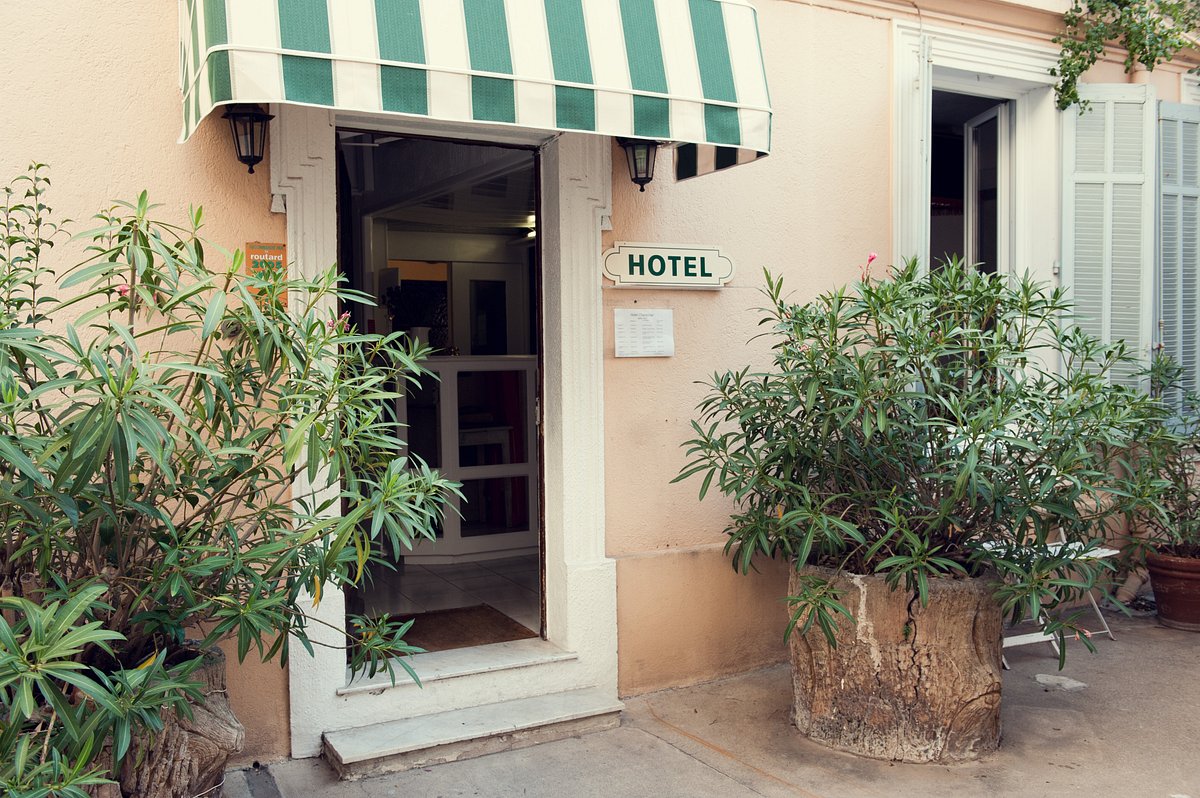 CHANTECLAIR $73 ($̶9̶4̶) - Prices & Hotel Reviews - Cannes, France