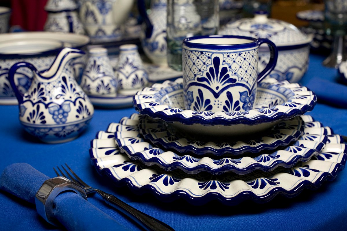 Fine Talavera Dinnerware for 6, Handmade Puebla Stoneware, Talavera  Pottery, Elegant Dinnerware for Christmas 