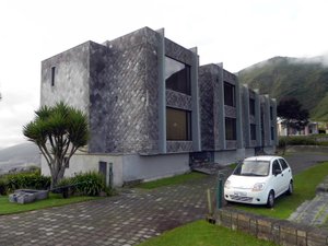 Room & Suite
