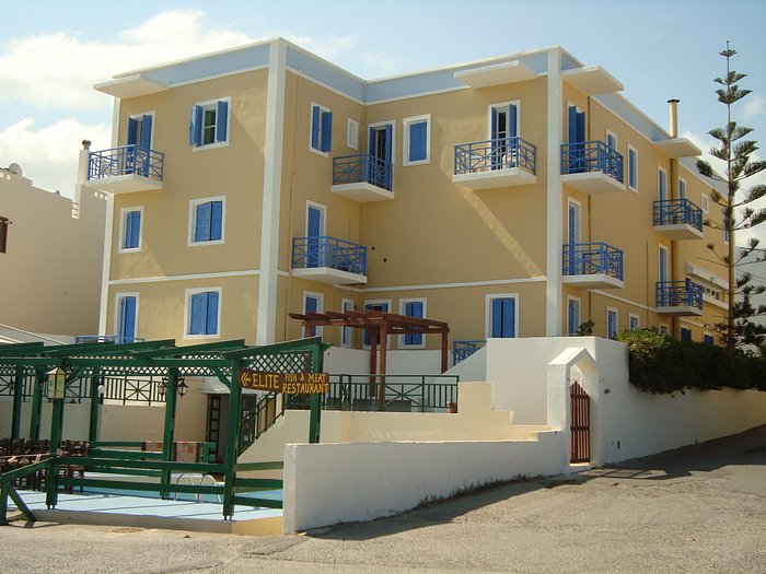 Marina suite hotel