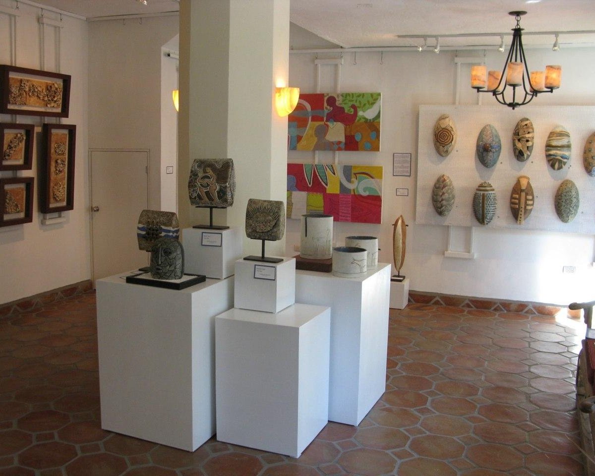 Ambos Galeria de Arte y Artefactos (Puerto Vallarta) - All You Need to ...