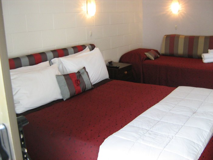 White Eagle Motel