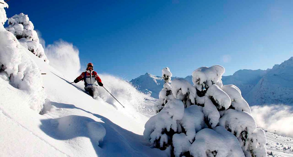 Courchevel Sports Outdoor - LA TRACE ESF 🥇 Le ski de randonnée a le droit  à sa médaille !! Dès cet Hiver, les ESF de Courchevel, ESF pilotes 2019,  lancent le test