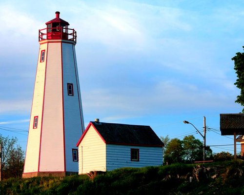 THE BEST Port Burwell Lighthouses (2024) - Tripadvisor