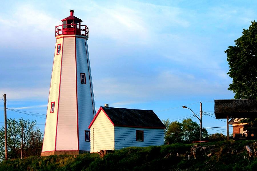 Port Burwell Marine Museum & Historic Lighthouse image