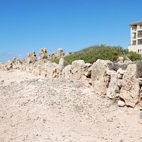 Maa Paleokastro, Befestigungsmauer