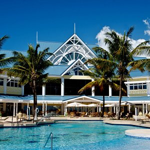 Magdalena Grand Beach &amp; Golf Resort, hotel in Tobago