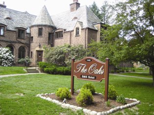 THE OAKS BED AND BREAKFAST HOTEL - Prices & B&B Reviews (Jamestown, NY)