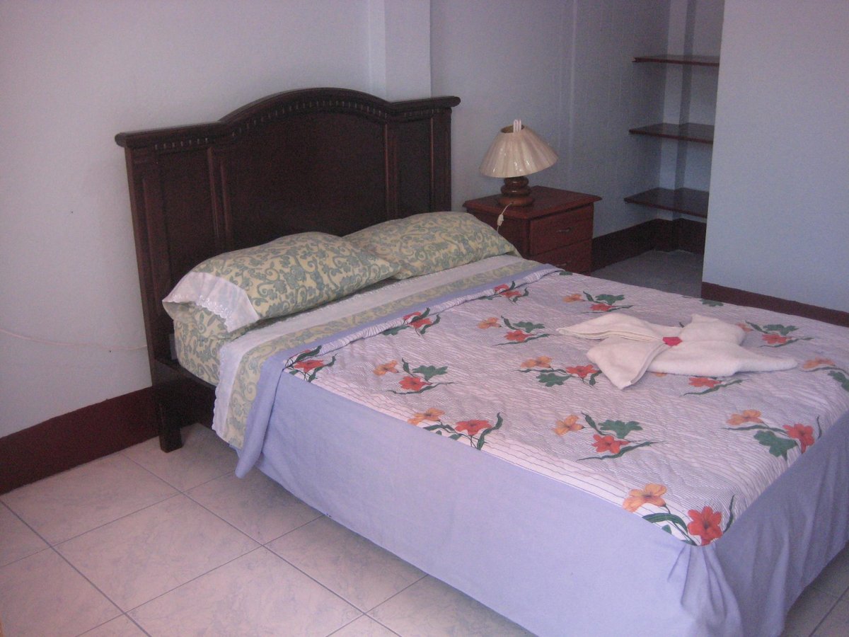 HOSTAL ELIZABETH - Prices & Hotel Reviews (Galapagos Islands/Puerto ...