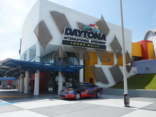 daytona international speedway guided tour