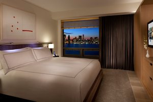 Room & Suite