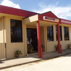 Collingullie Hotel