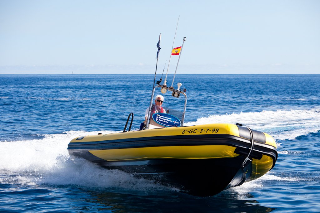 powerboat services