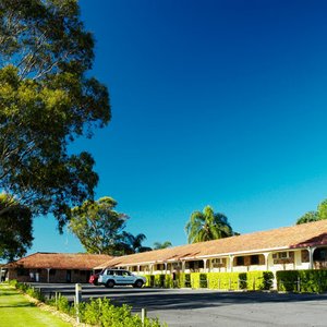 BEST WESTERN Lakeside Lodge Motel