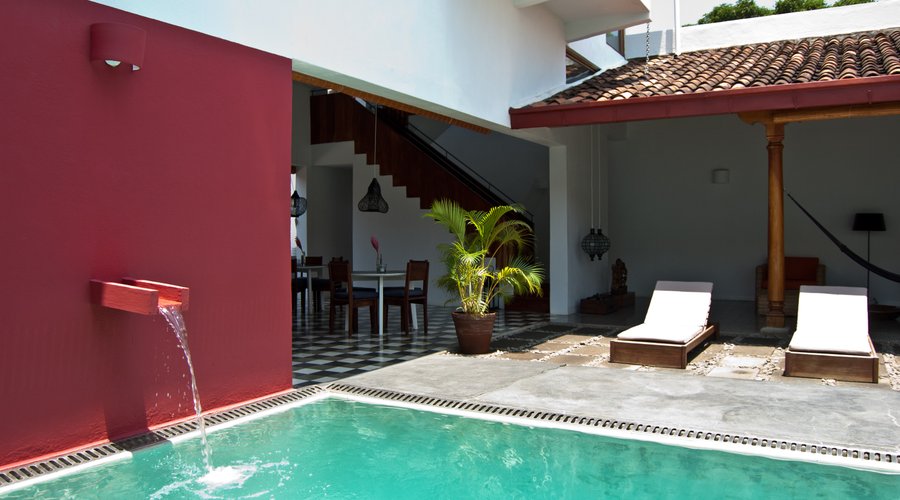 Los Patios Hotel