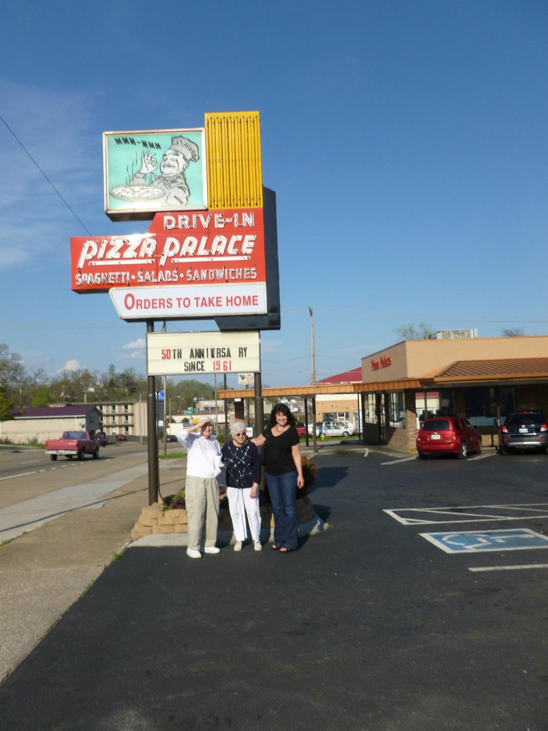 PIZZA PALACE, Knoxville - Comentários de Restaurantes, Fotos & Número ...