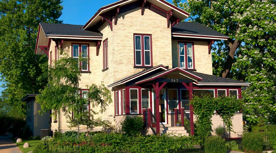 Braywood Inn