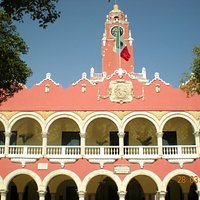 This is the City Hall building where tourist information center is located